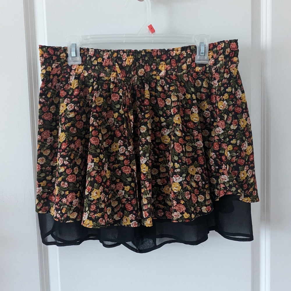 💐floral skirt with mesh shorts